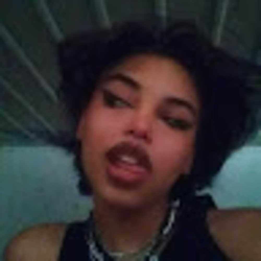 Meet your Posher, Milca